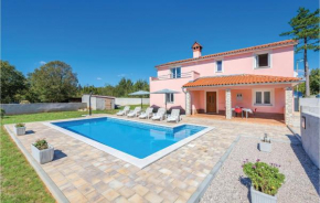 Awesome Home In Plomin